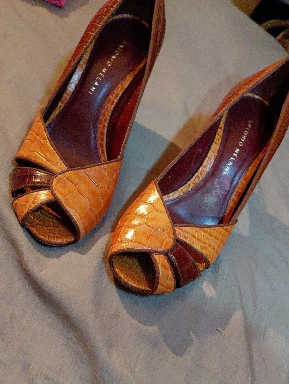 ANTONIO MELANI Orange-Brown Croc-Embossed Peep-Toe Pumps